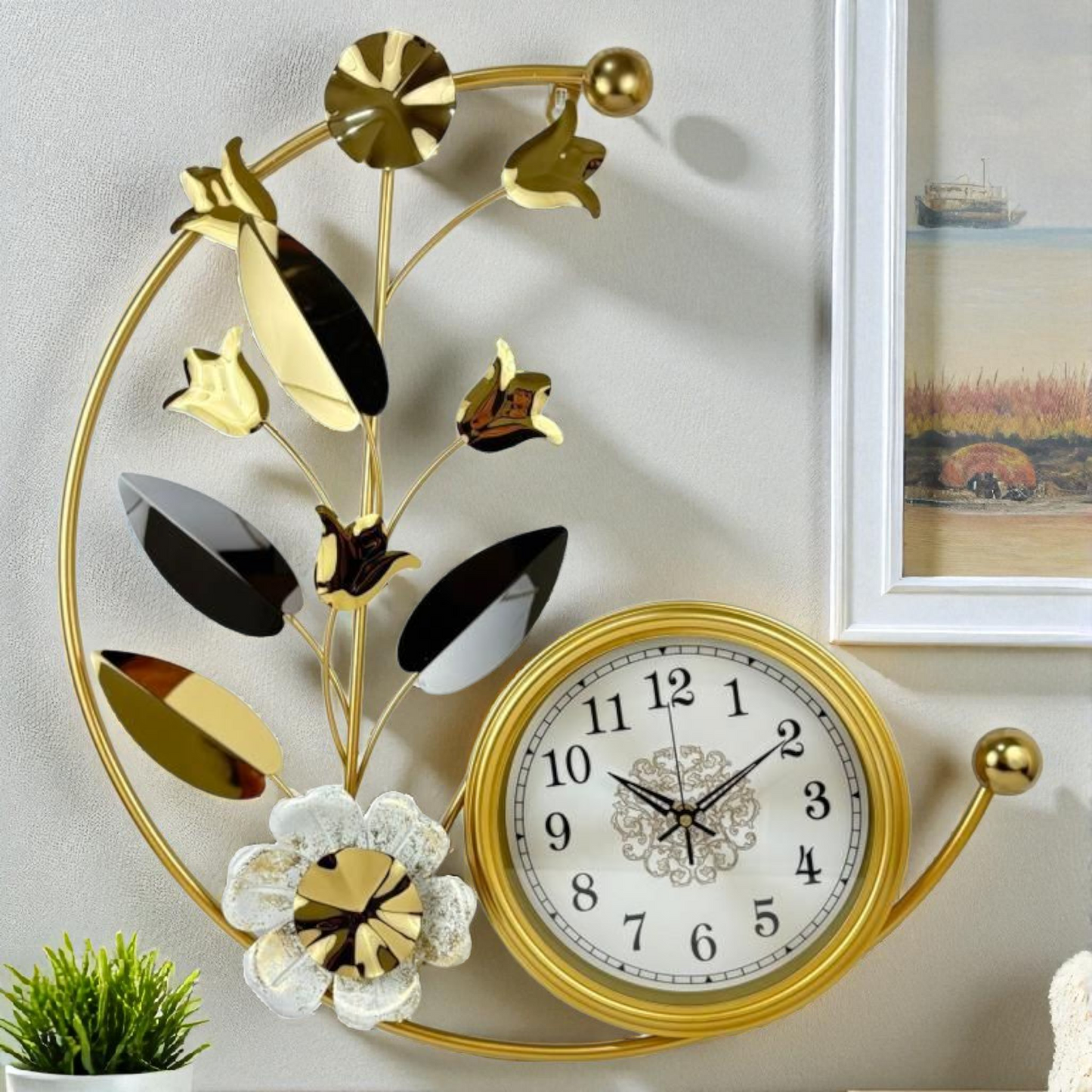Luxury Floral Metal Wall Clock – Gold & Black Leaf Design