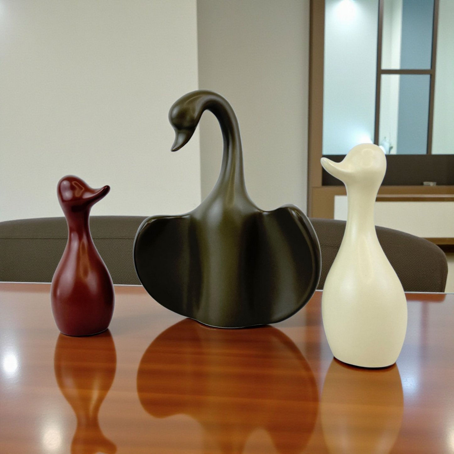 Modern Swan & Duck Figurine Set – Minimalist Home Decor