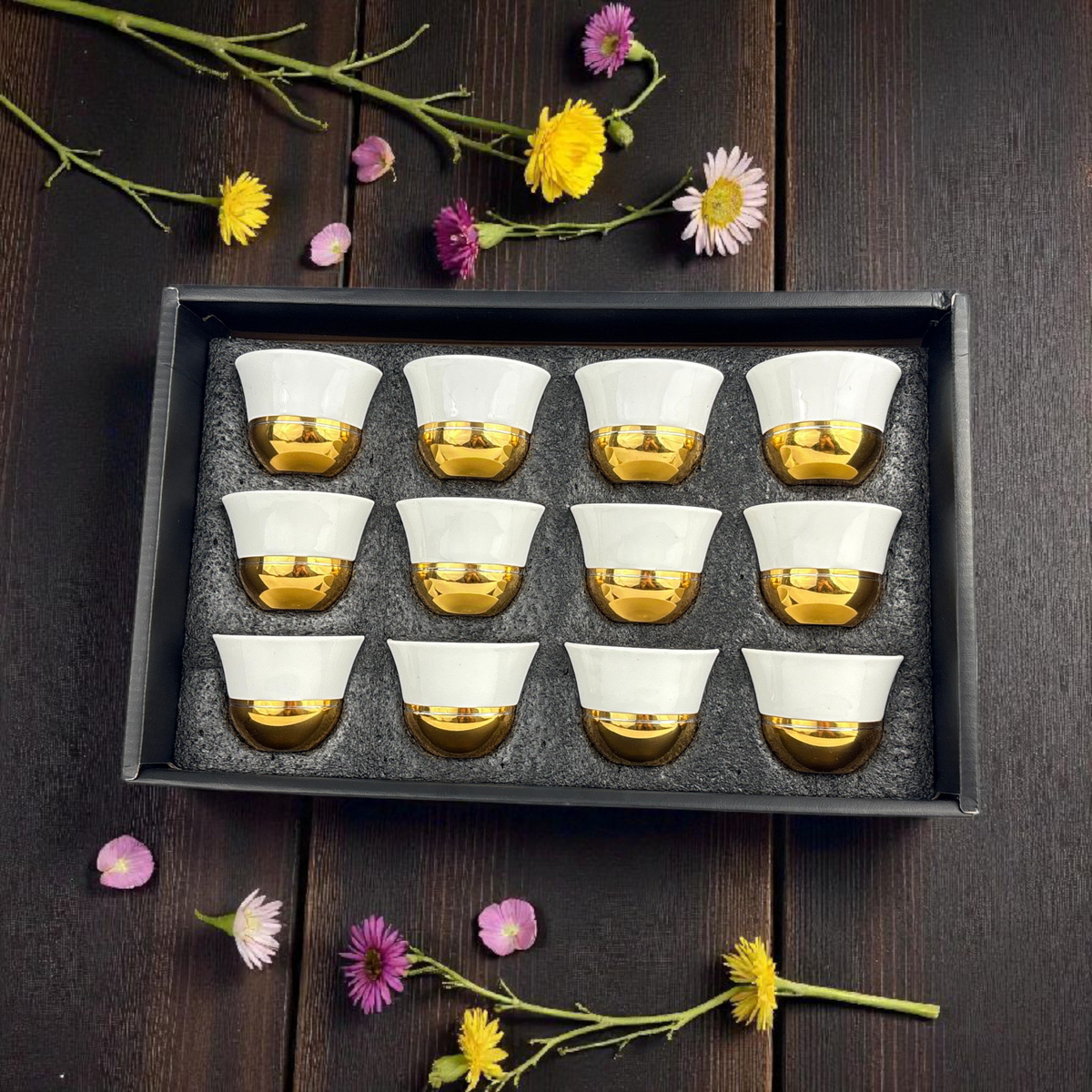 White & Gold Arabic Coffee Cup – Premium Ceramic Finjan