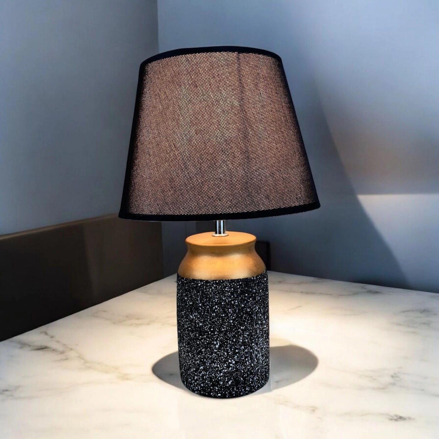 Black Elegance Table Lamp