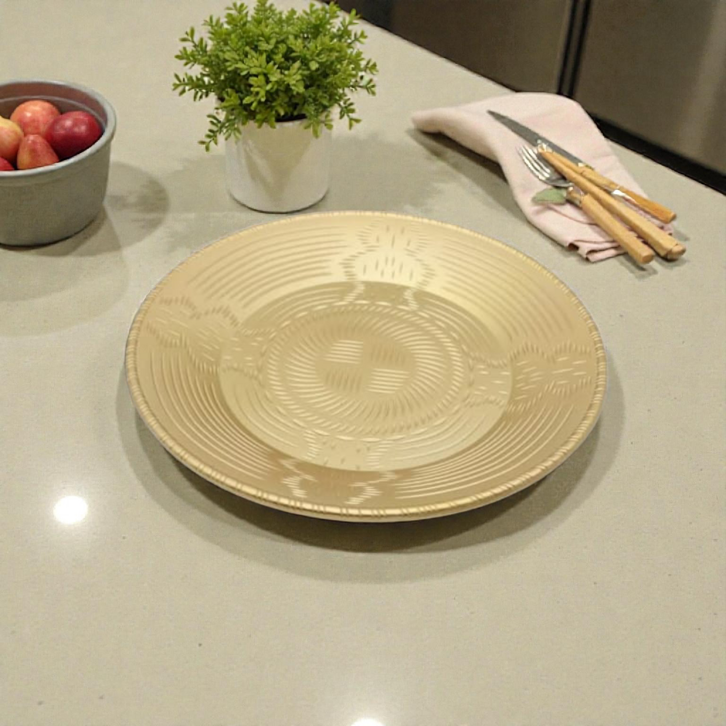 Gold Decorative Serving Plate – Textured Geometric Design