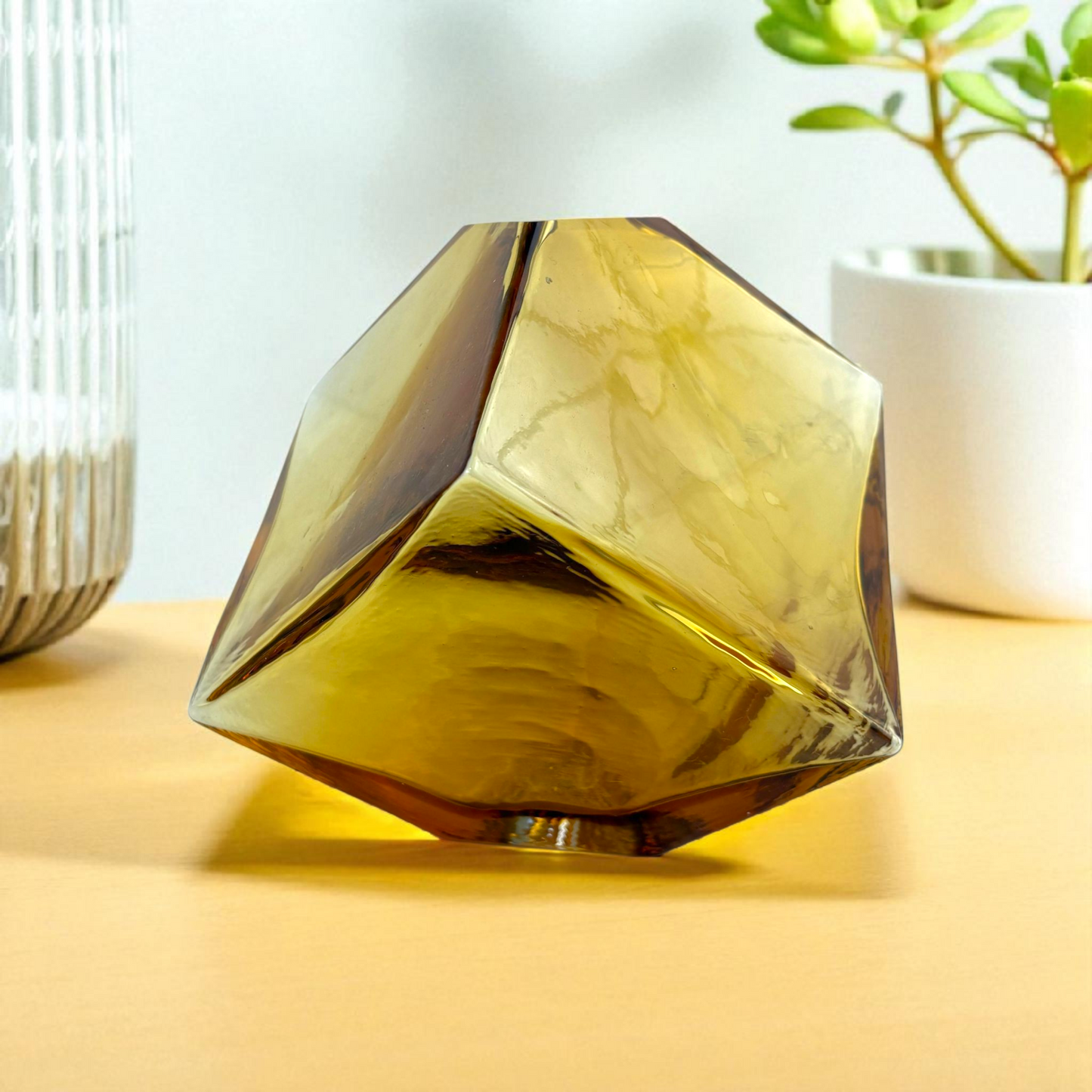 Amber Geometric Glass Vase – Modern Cube Design
