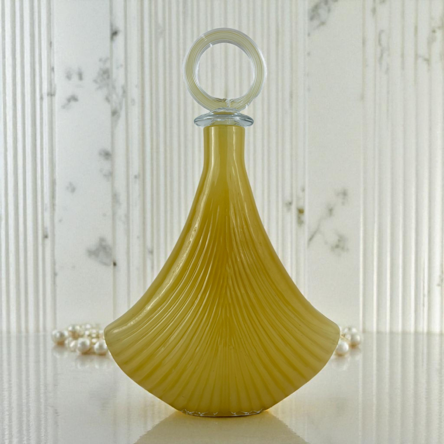 Yellow Fan-Shaped Glass Decanter with Round Stopper