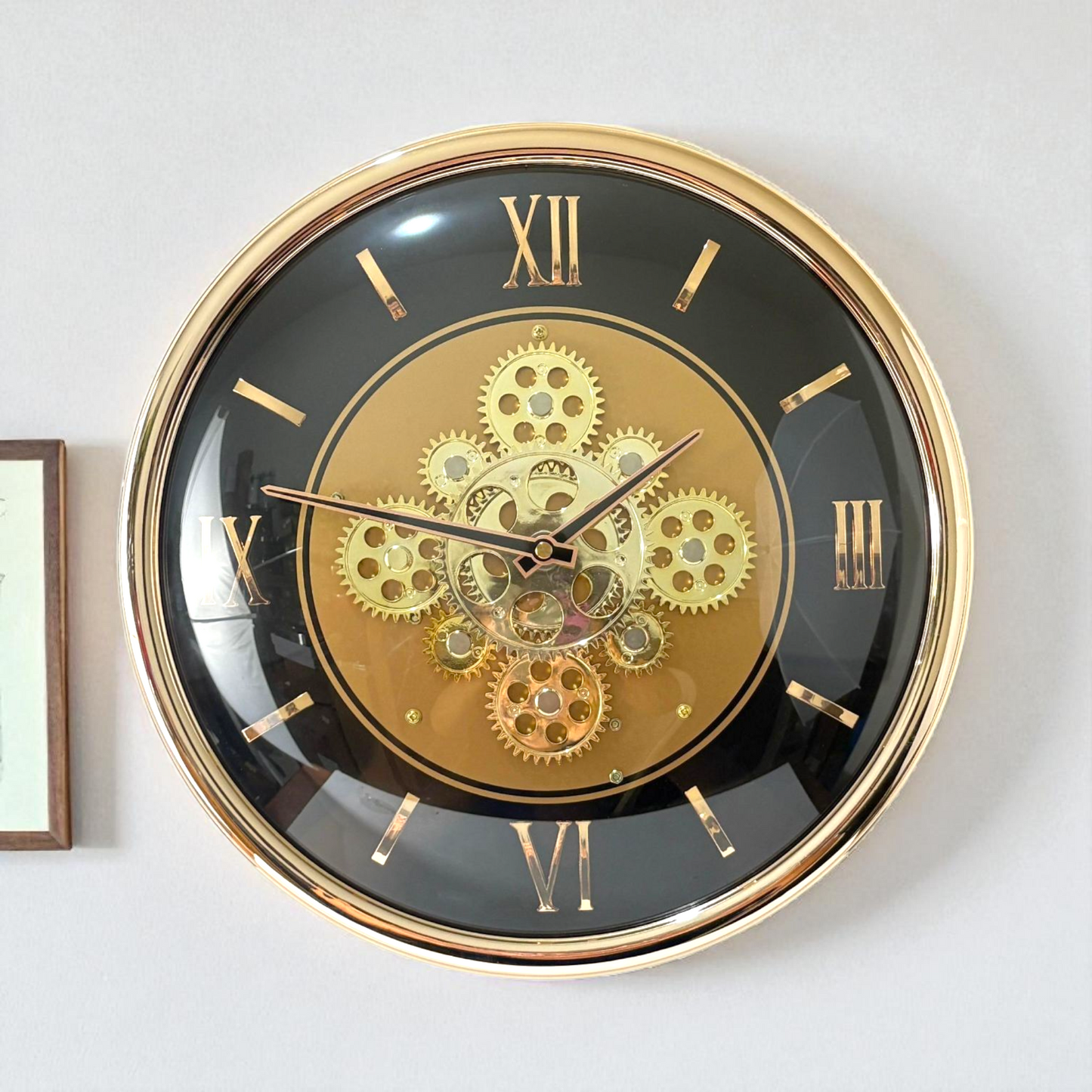 Golden Roman Gear Wall Clock – Luxury Mechanical Design