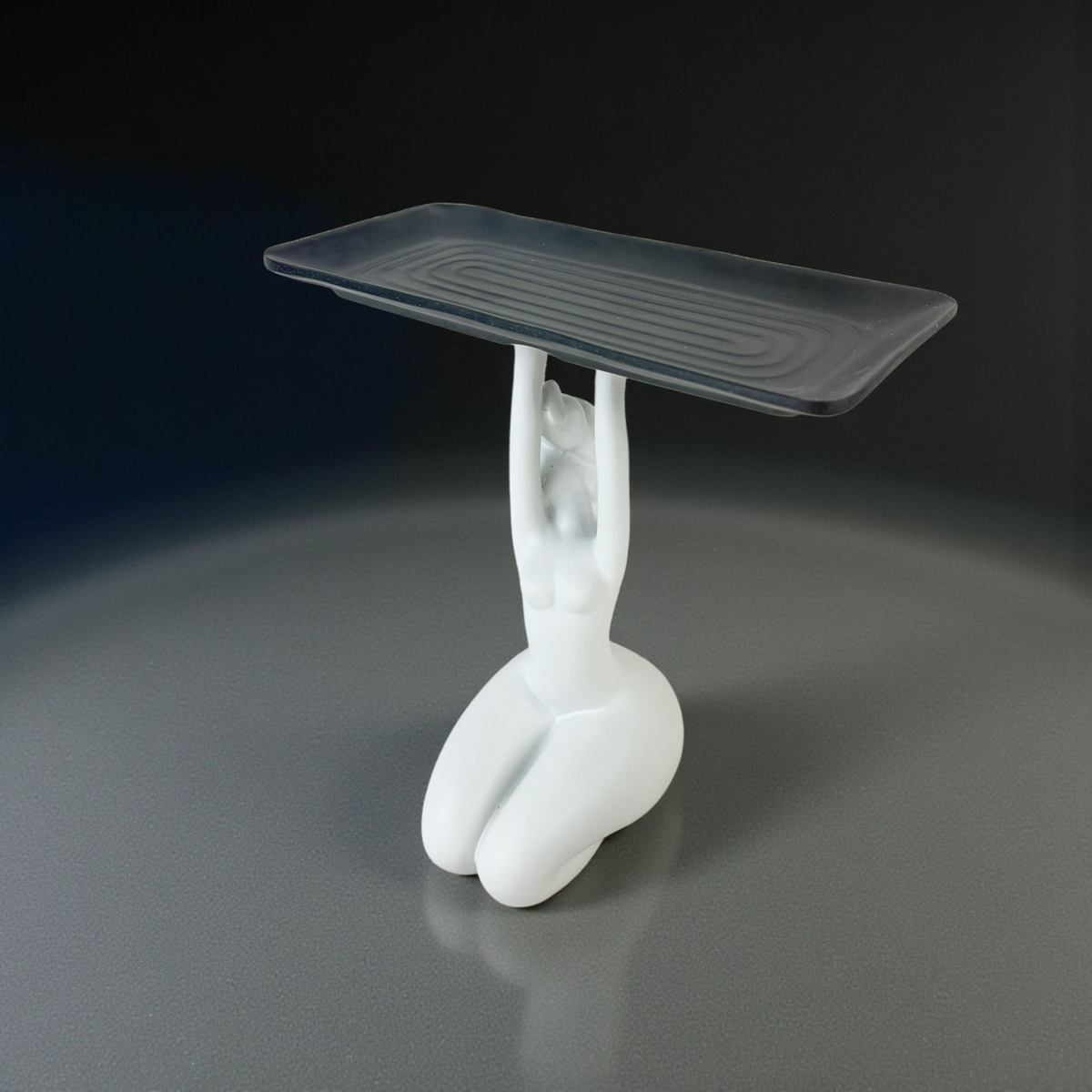 Abstract Woman Decorative Tray – Modern Resin Jewelry & Key Holder