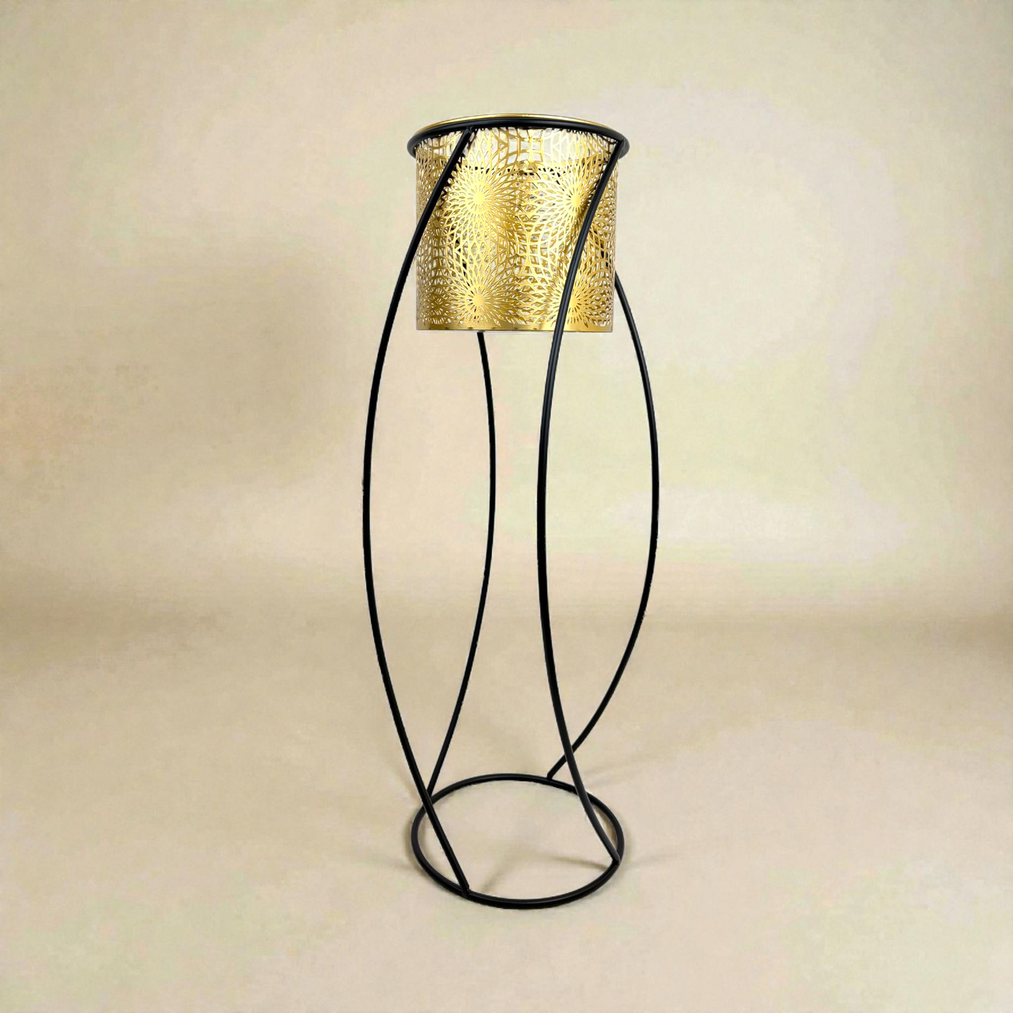 Modern Metal Floor Lantern with Gold Hammered Plant Holder – Decorative Standing Holder for Home & Garden