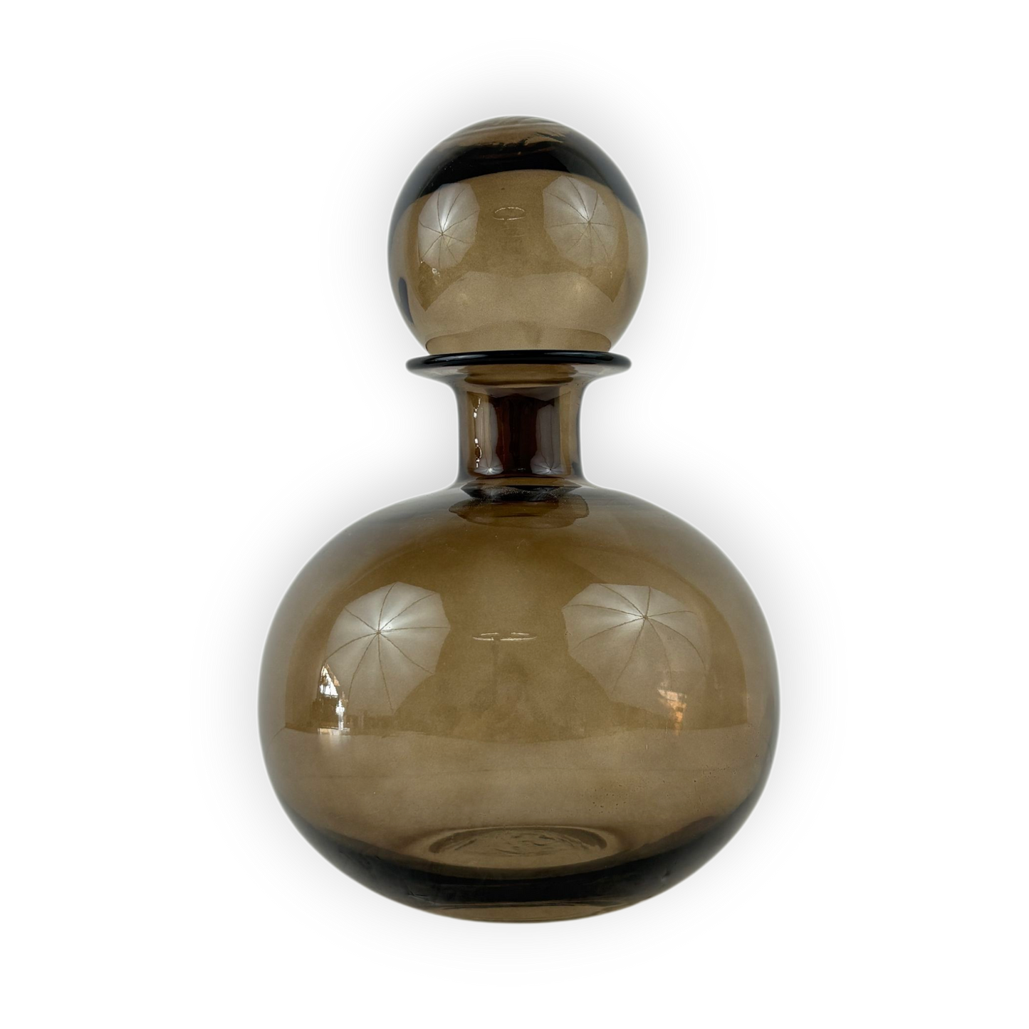 Round Amber Glass Decanter with Stopper