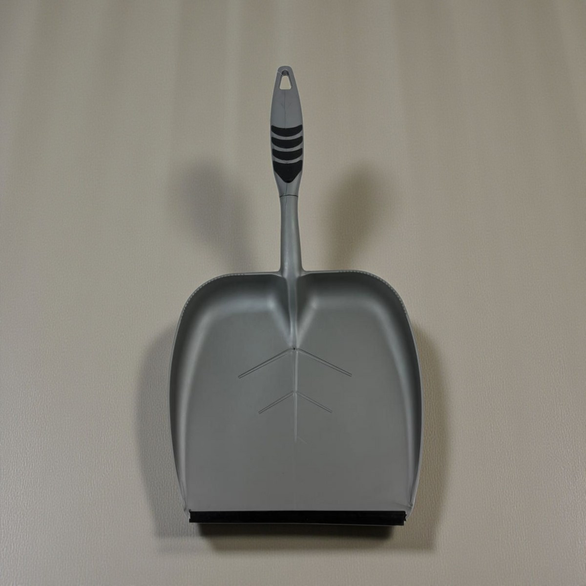 Wide Mouth Hand Dustpan with Rubber Edge – Durable Plastic Cleaning Shovel