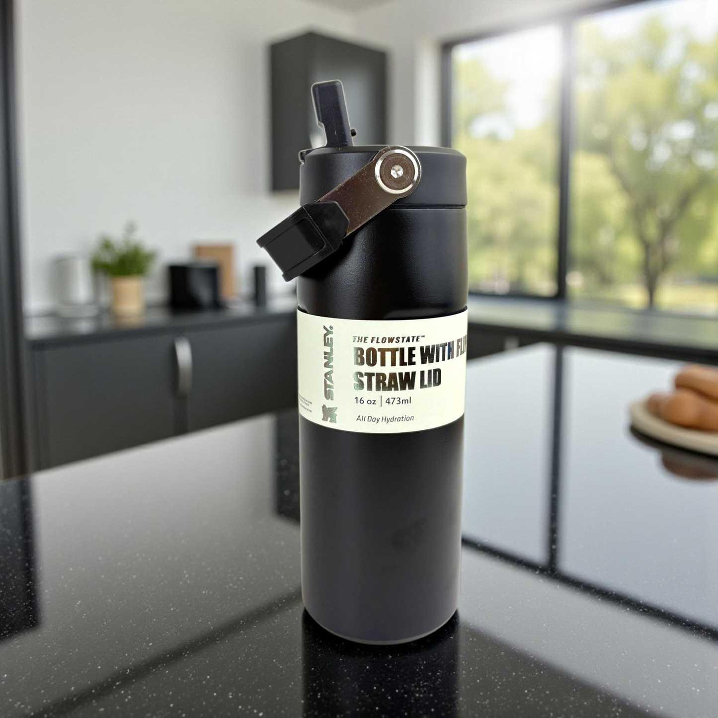 Stanley black Vacuum Bottle – 700ml Stainless Steel Insulated Sports Water Bottle with Flip Straw