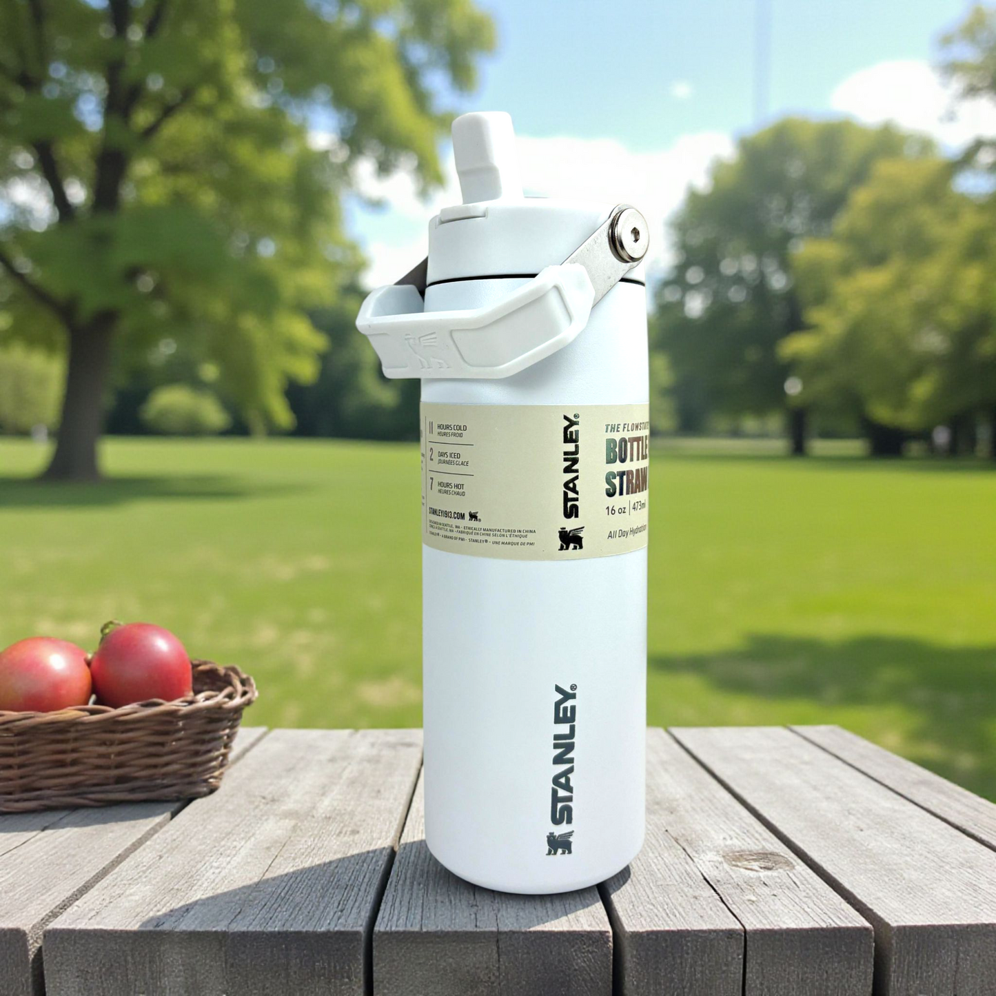 Stanley White Vacuum Bottle – 700ml Stainless Steel Insulated Sports Water Bottle with Flip Straw