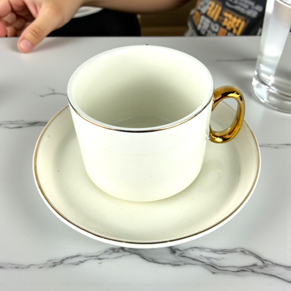 White Porcelain Coffee Cup with Gold Handle & Saucer – Elegant Tea or Espresso Set 12pcs