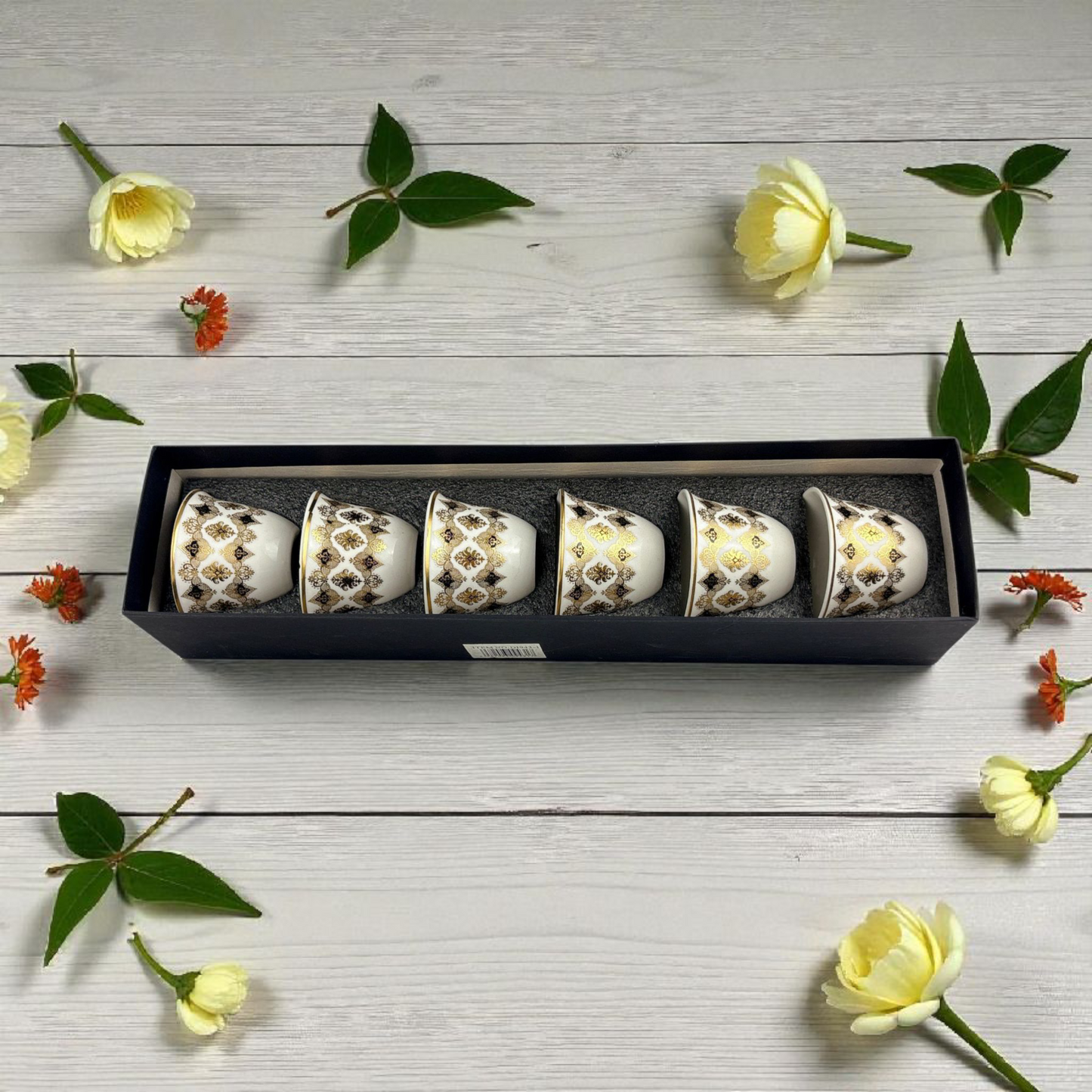 6-Piece Luxury Arabic Coffee Cups – White & Gold Patterned Finjan Set (Ceramic)