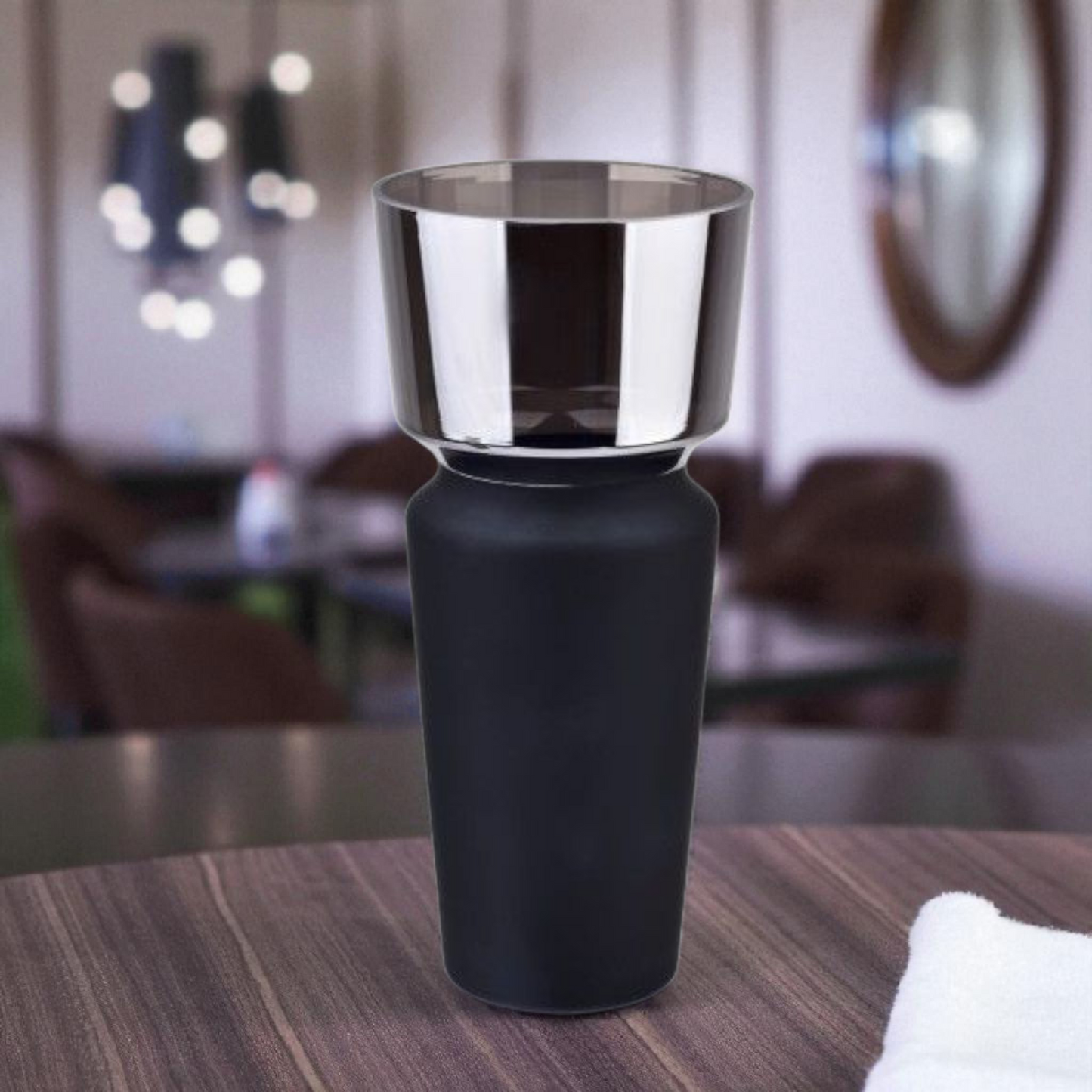 Black & Silver Modern Vase – Sleek Decorative Centerpiece