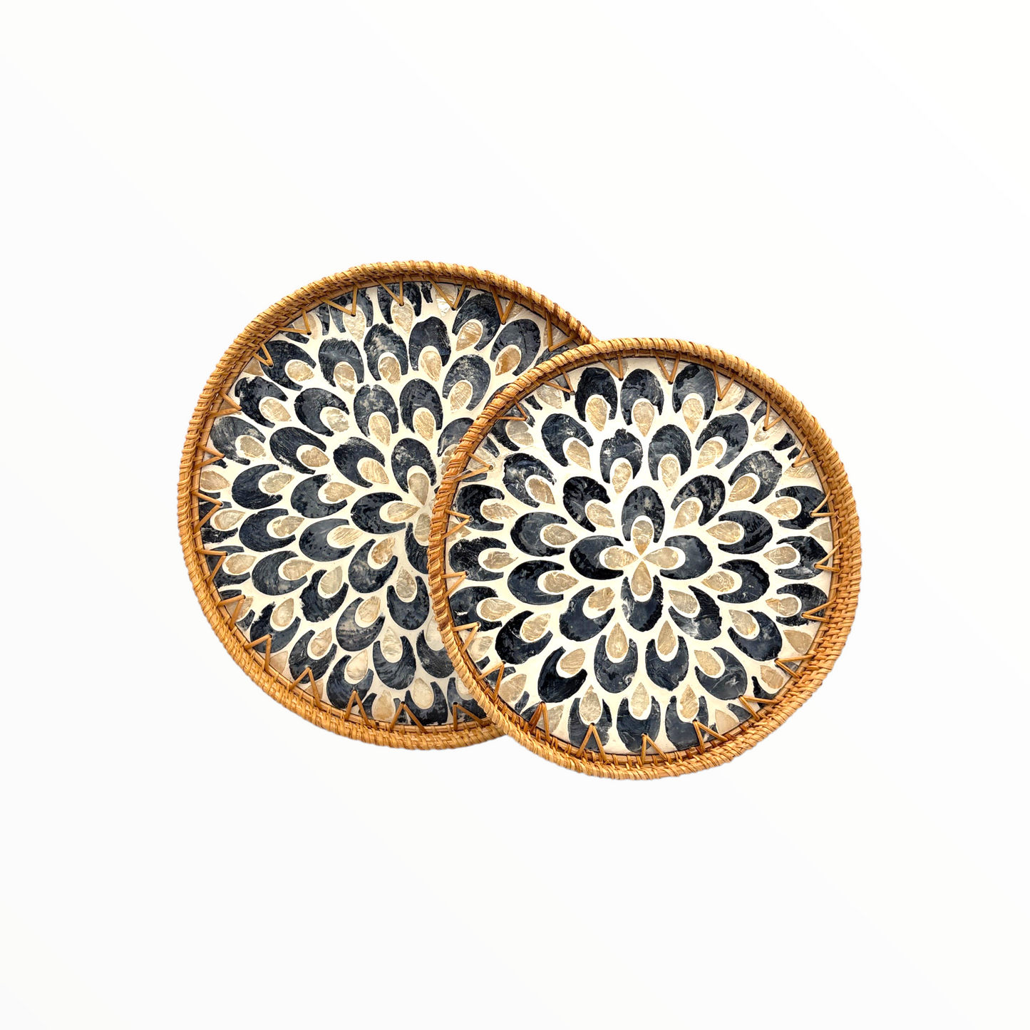 Round Rattan Serving Tray with Mosaic Pattern – Handcrafted Décor Tray