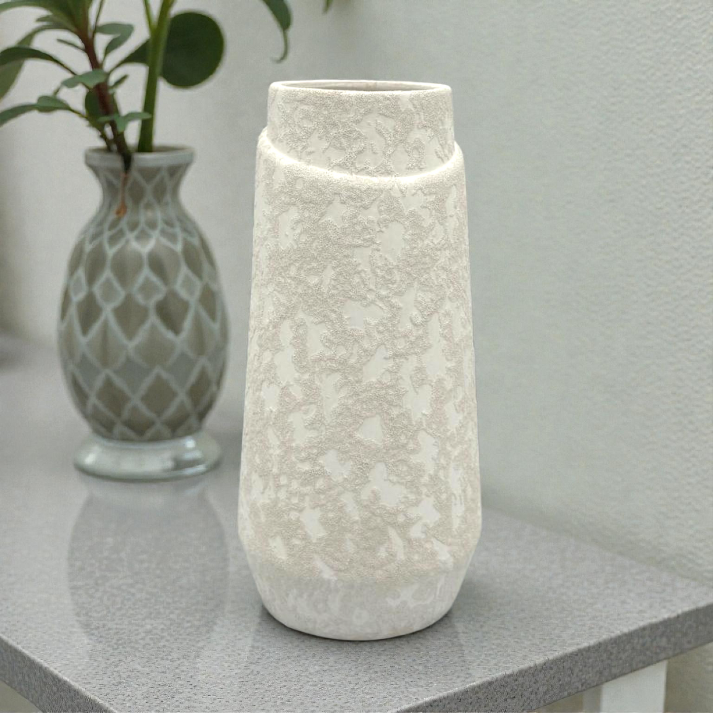 Big Textured Off-White Ceramic Vase – Modern Sculptural Home Décor