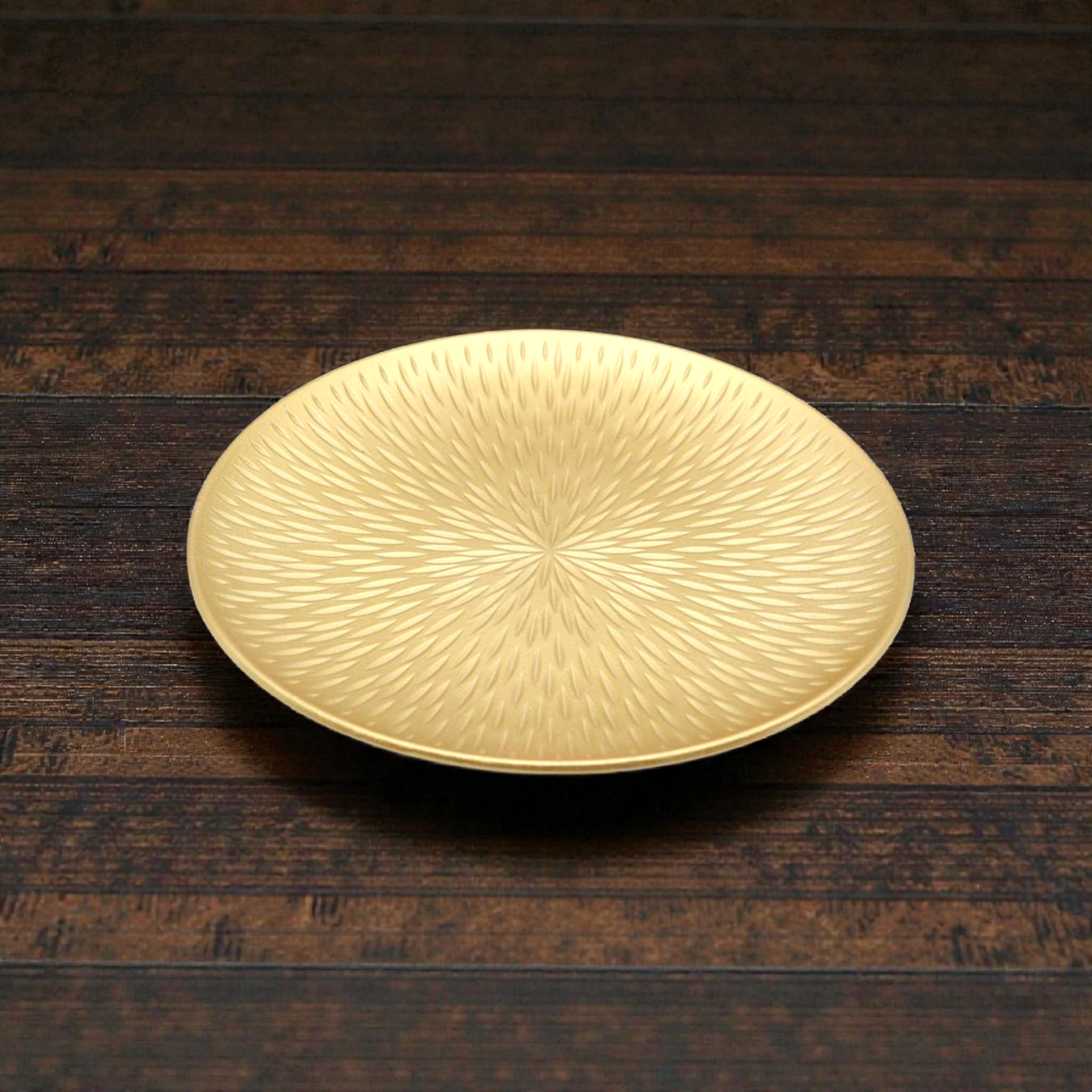 Elegant Embossed Serving Plate – Gold Decorative Tableware Tray
