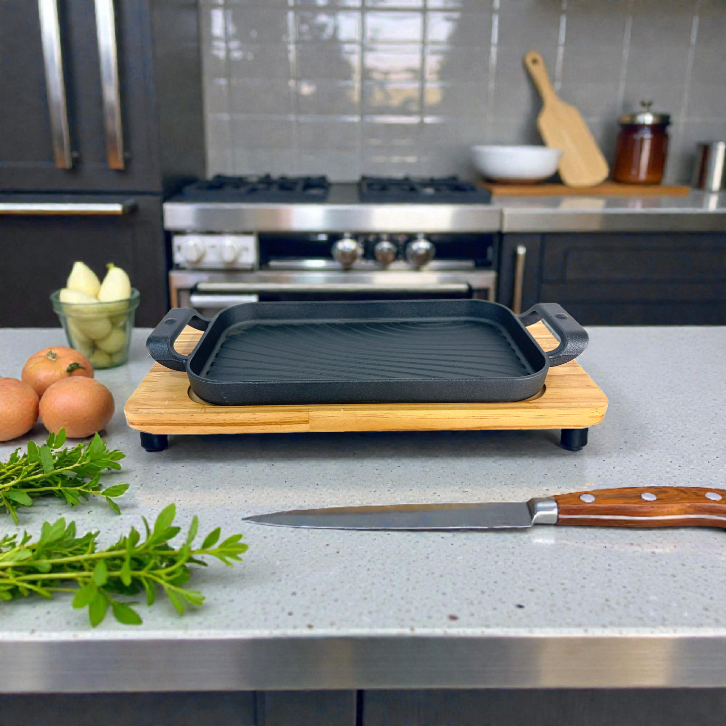 Rectangular Cast Iron Grill Pan with Wooden Serving Board – Pre-Seasoned Sizzling Tray