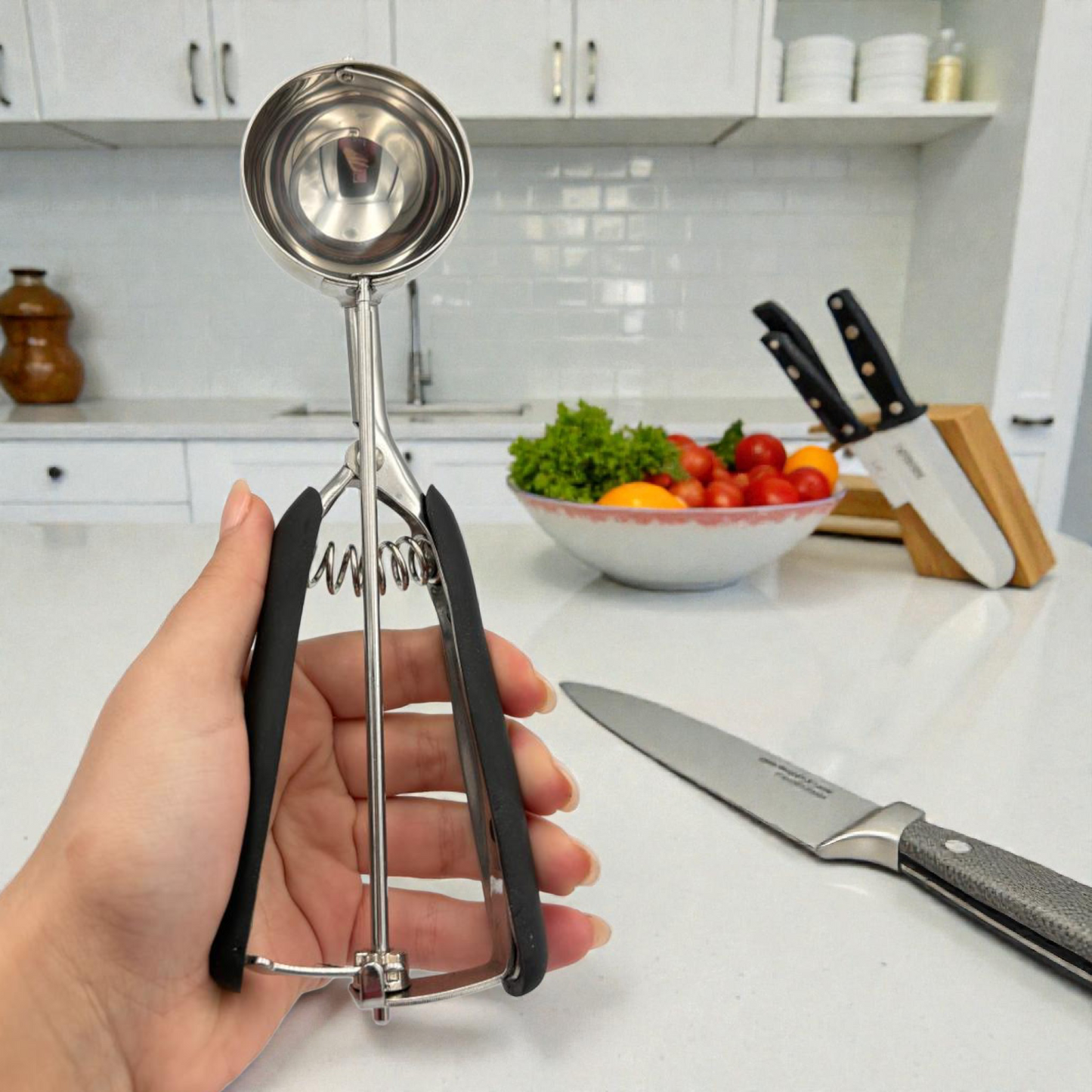 Stainless Steel Ice Cream Scoop – Heavy Duty Cookie & Ice Cream Scooper