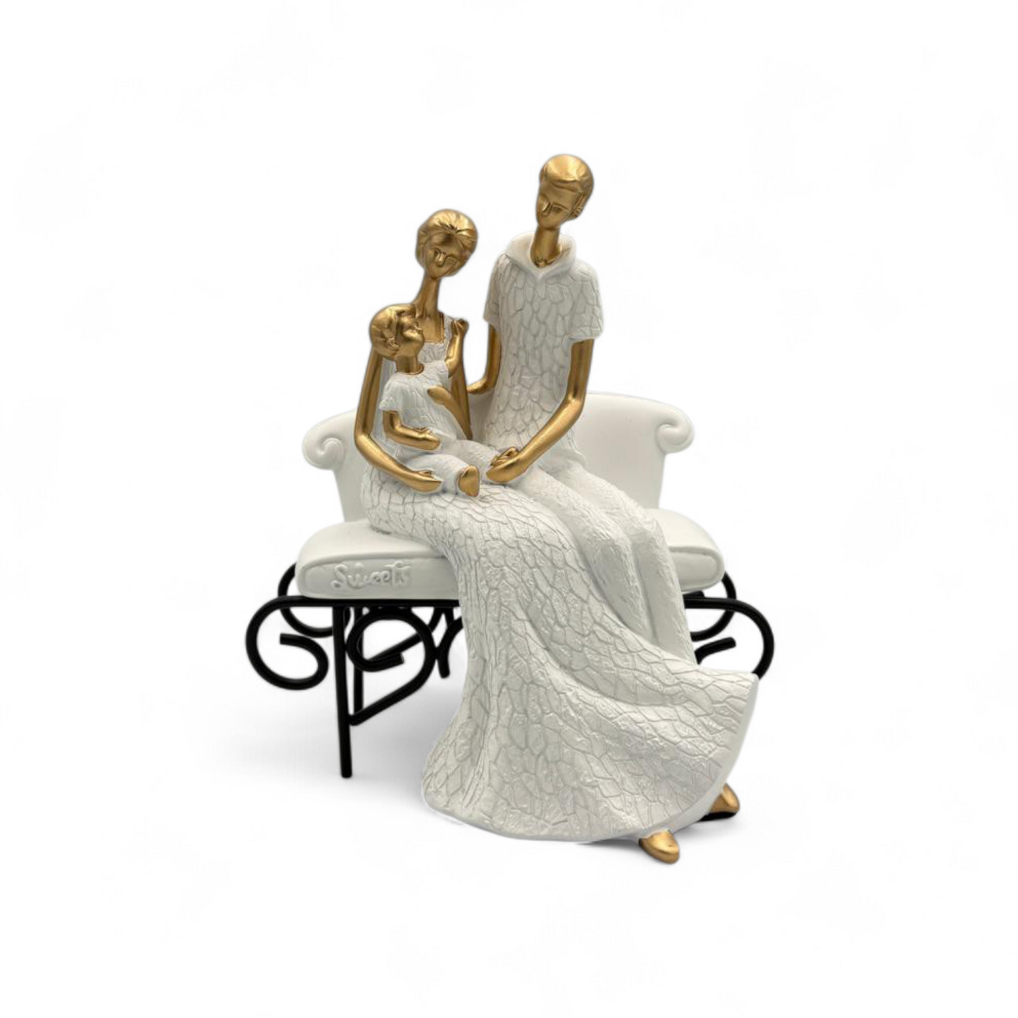 Romantic Couple Figurine with Cat – Silver & Black Modern Home Décor Statue